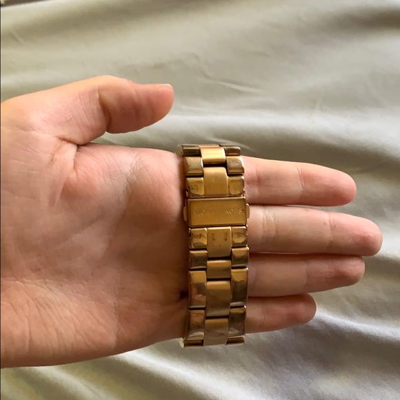 Rose Gold MK Watch - Picture 2 of 2